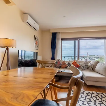 Apartment Bosphorus View - Location - 3 Bedrooms - 2 Bathrooms *